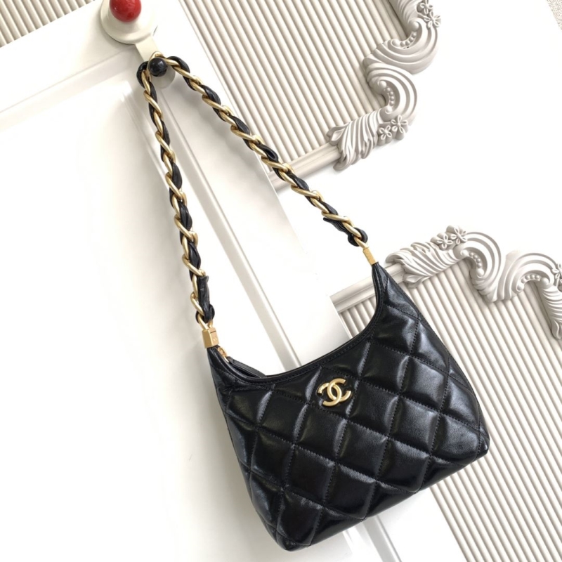 Ch**el hobo bags